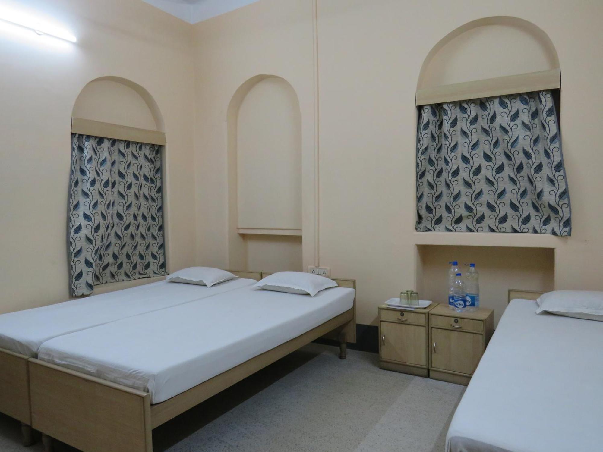 Shaw Guest House Kolkata Exterior photo