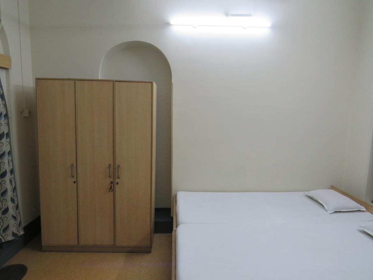 Shaw Guest House Kolkata Exterior photo