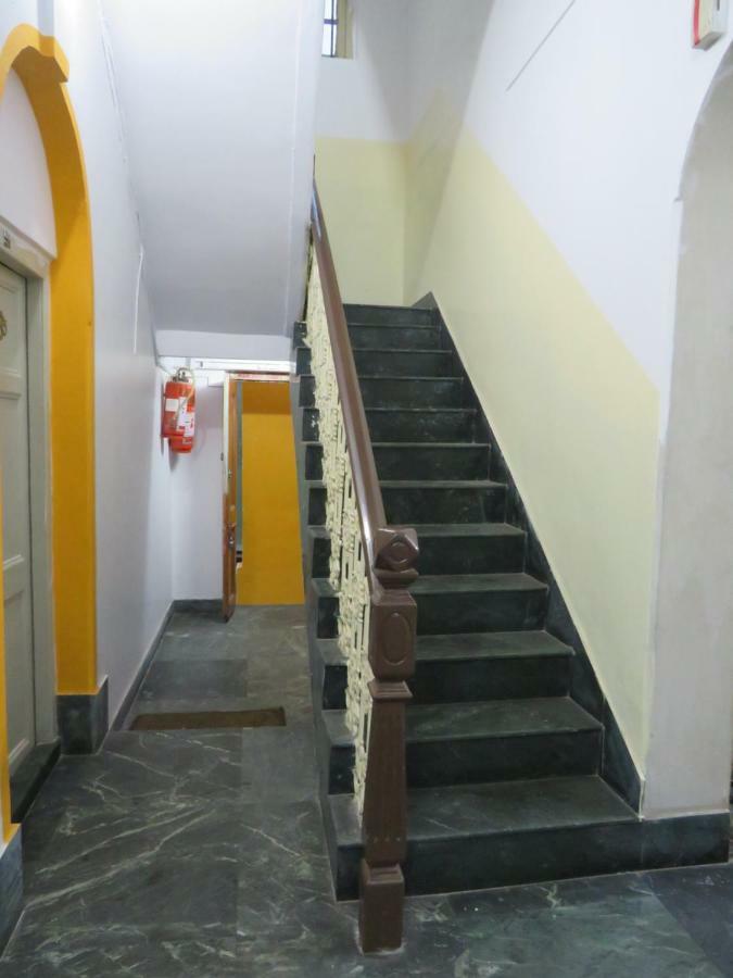 Shaw Guest House Kolkata Exterior photo