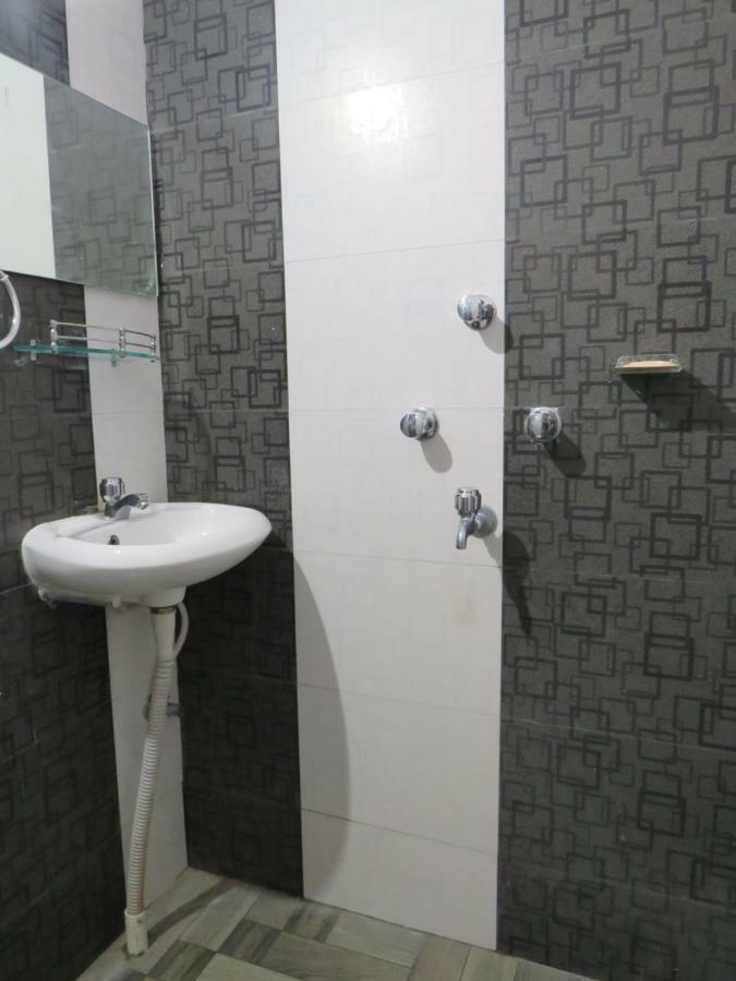 Shaw Guest House Kolkata Exterior photo